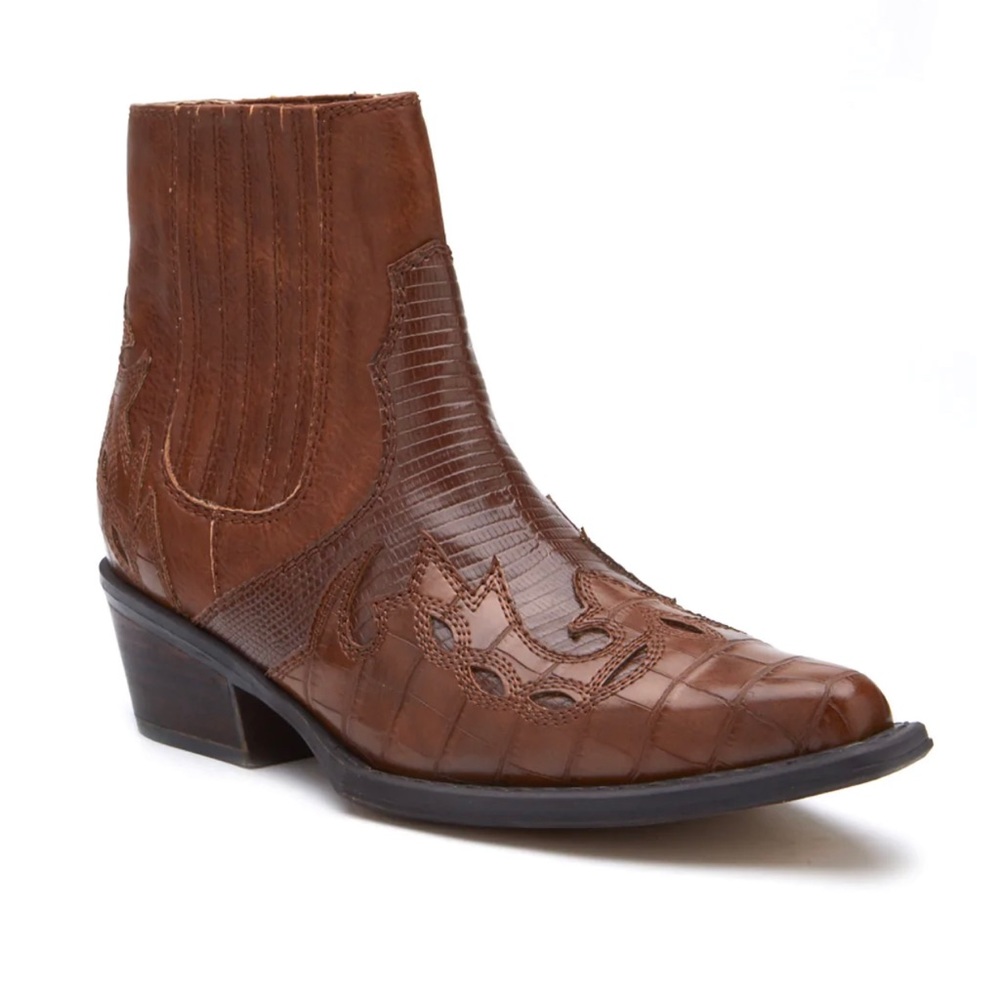 New in box Matisse brown western cowboy boots